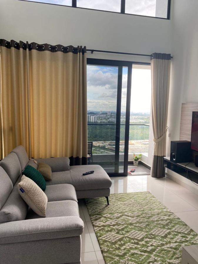 Eco Nest 3 Bedroom Duplex Apartment Nusajaya  Eksteriør bilde