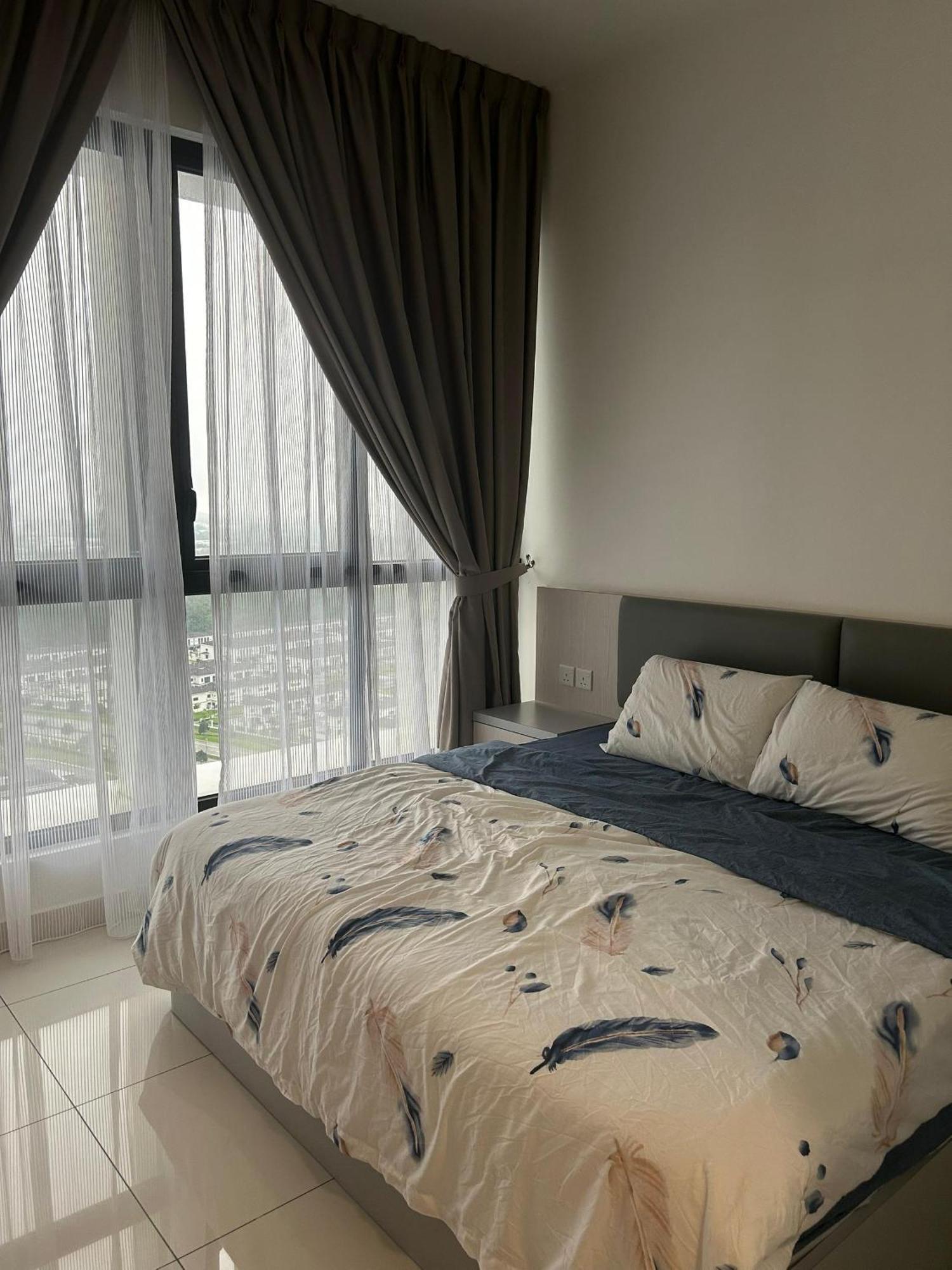 Eco Nest 3 Bedroom Duplex Apartment Nusajaya  Eksteriør bilde